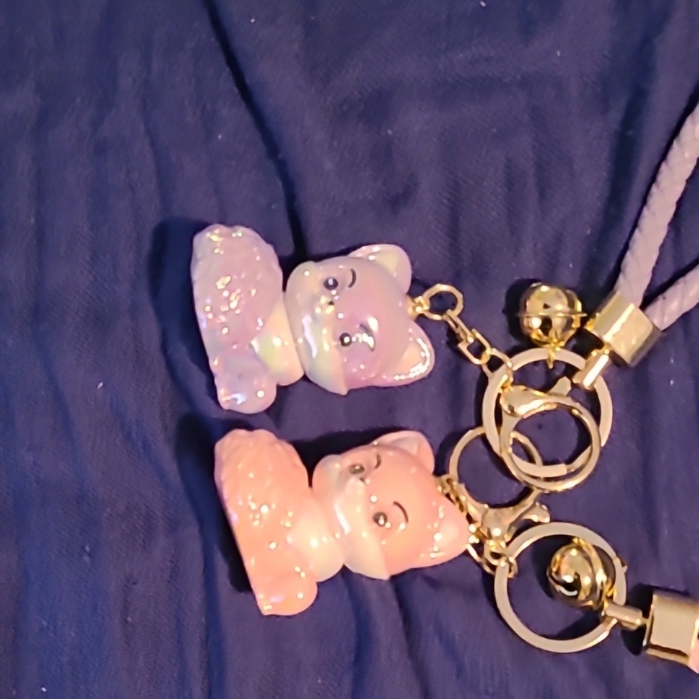 Cute Fox Charm Keychains - Picture 2 of 3